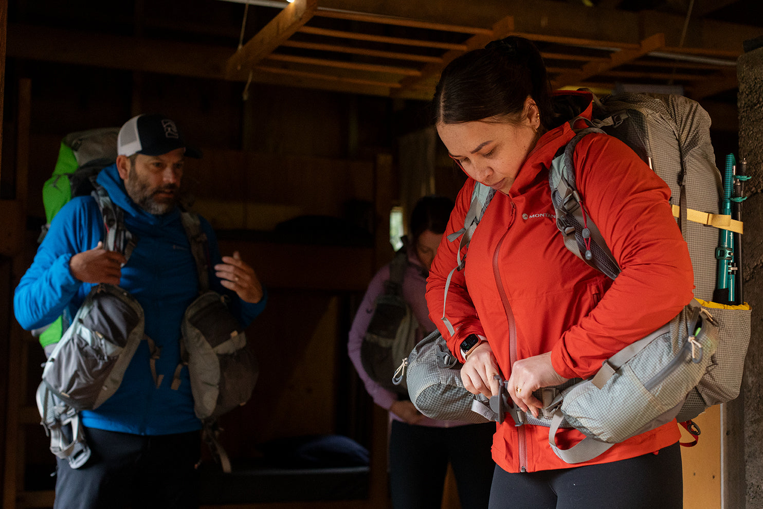 How to adjust your backpack hip belt?